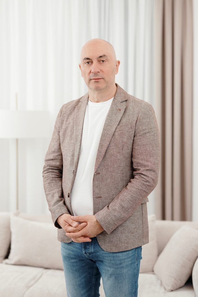 dr Goran Đinđić, psihijatar u Ordinaciji Libertas, cela figura