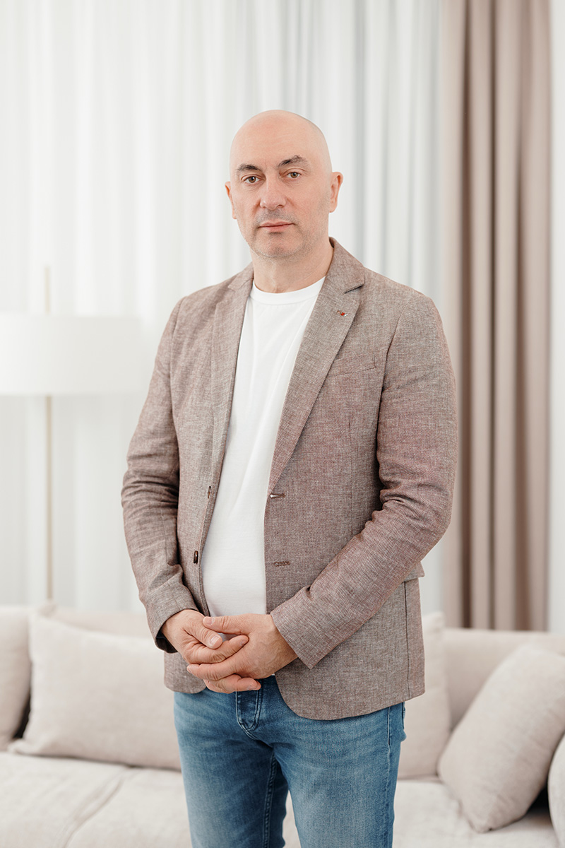 dr Goran Đinđić, psihijatar u Ordinaciji Libertas, cela figura